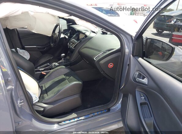 WF0DP3TH1G4113942 2016 FORD FOCUS RS Gray წინა სალონის ხედი