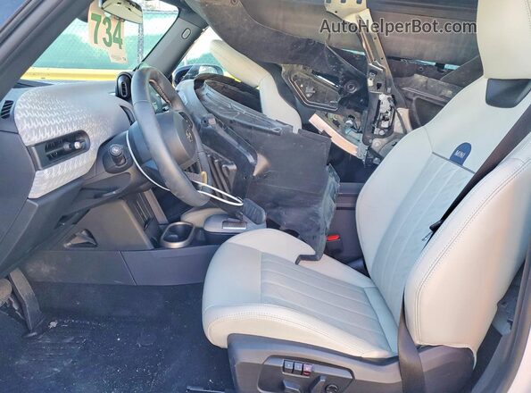 WMW23GD00S2W69988 2025 MINI COOPER White წინა სალონის ხედი