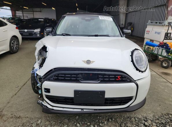 WMW23GD00S2X10068 2025 MINI COOPER White Вид спереду