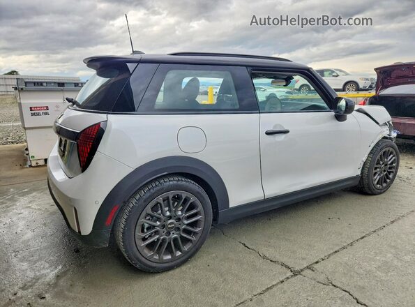 WMW23GD00S2X10068 2025 MINI COOPER White Задня права чверть