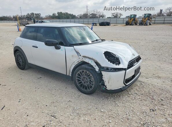 WMW23GD01S2W19987 2025 MINI COOPER Белый Передняя правая четверть