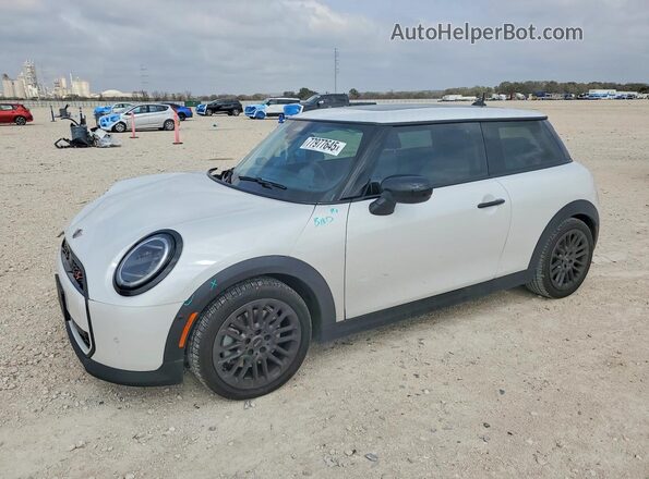 WMW23GD01S2W19987 2025 MINI COOPER Белый Передняя левая четверть