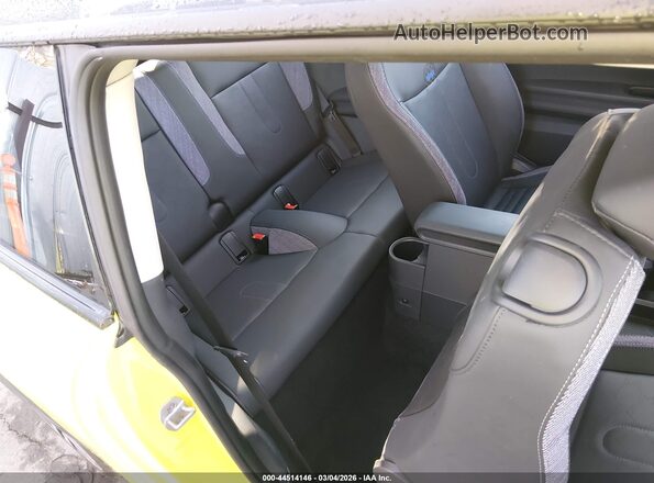WMW23GD02S2W25300 2025 MINI HARDTOP Желтый Вид наклейки с VIN-кодом