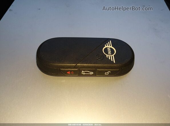 WMW23GD02S2W25300 2025 MINI HARDTOP Желтый Вид панели приборов