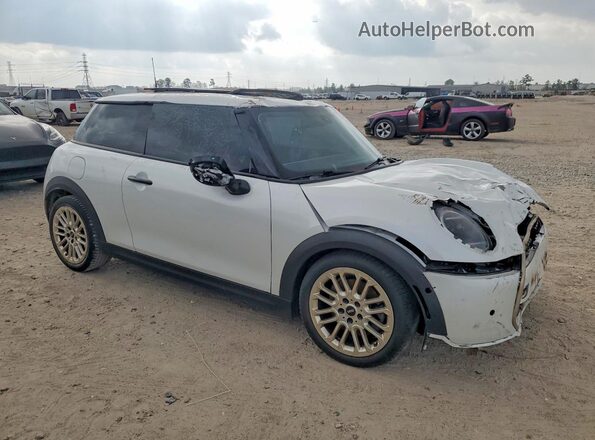WMW23GD06S2W28331 2025 MINI COOPER Белый Передняя правая четверть