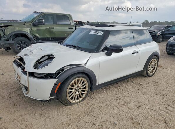 WMW23GD06S2W28331 2025 MINI COOPER Белый Передняя левая четверть