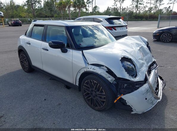WMW43GD09S2W90900 2025 MINI HARDTOP Белый Передняя правая четверть
