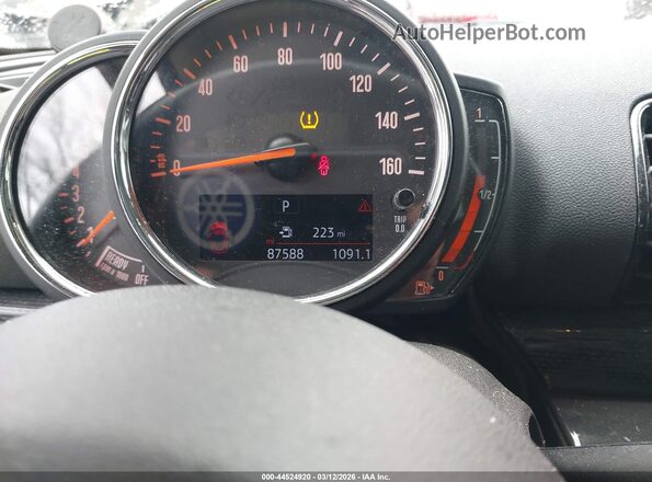 WMWLU5C50K2G05083 2019 MINI CLUBMAN Tan Vista de los asientos traseros