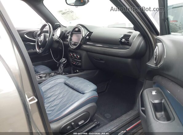 WMWLU5C51H2E80541 2017 MINI CLUBMAN Gray Widok wnętrza z przodu