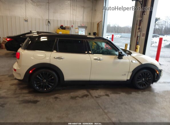WMWLU5C53H2E80492 2017 MINI CLUBMAN Белый Вид задней части салона