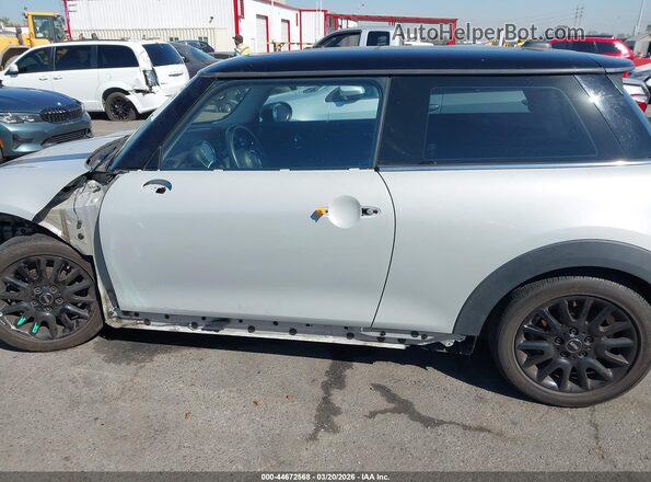 WMWXR3C06M2N76653 2021 MINI HARDTOP Silver 