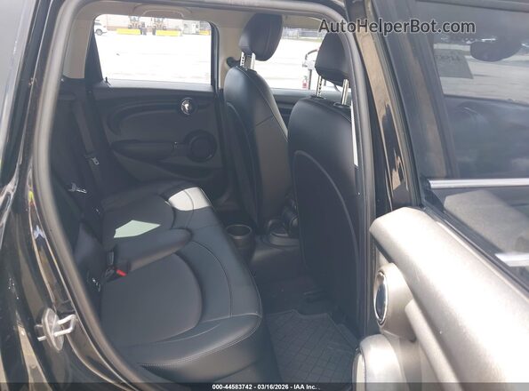 WMWXU1C56J2F81039 2018 MINI HARDTOP Черный Вид наклейки с VIN-кодом