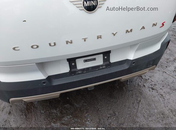 WMZ23GA05T7U73024 2026 MINI COUNTRYMAN Белый Вид спереди