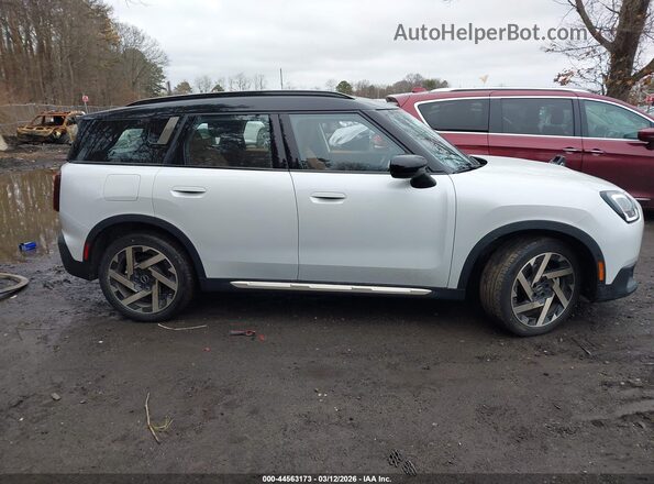 WMZ23GA05T7U73024 2026 MINI COUNTRYMAN Белый Вид задней части салона