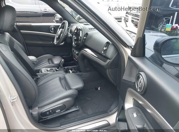 WMZ53BR00R3R42959 2024 MINI COUNTRYMAN Кремовый Вид салона спереди