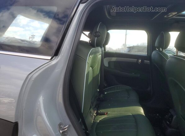 WMZ83BR08P3P32488 2023 MINI COOPER Gray Vista interior trasera