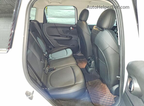 WMZYV5C53K3F58406 2019 MINI COOPER Белый Вид задних сидений