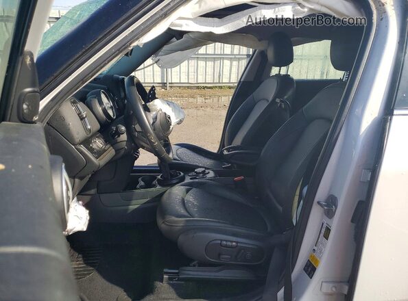WMZYV5C53K3F58423 2019 MINI COOPER White Widok wnętrza z przodu