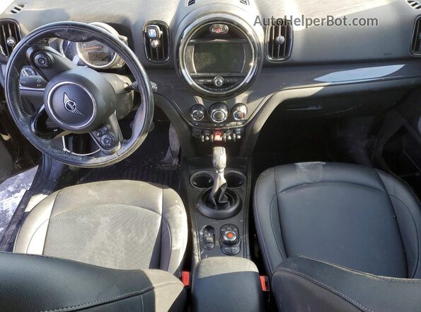 WMZYV5C54K3F58754 2019 MINI COOPER Black Առջևի վահանակի տեսք
