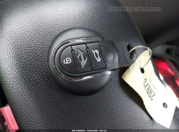 WMZYW7C07L3L89003 2020 MINI COUNTRYMAN White Вид панелі приладів