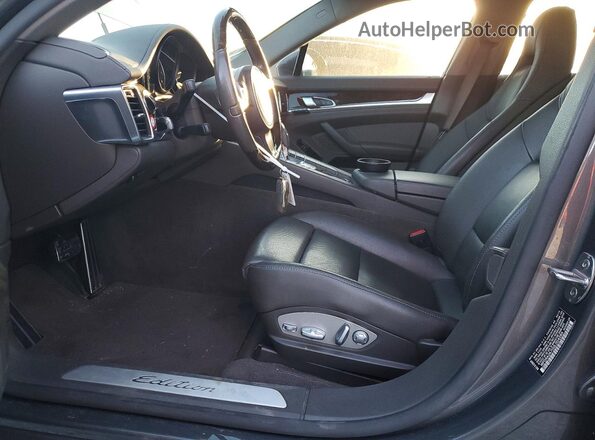 WP0AA2A70GL004289 2016 PORSCHE PANAMERA Серый Вид салона спереди