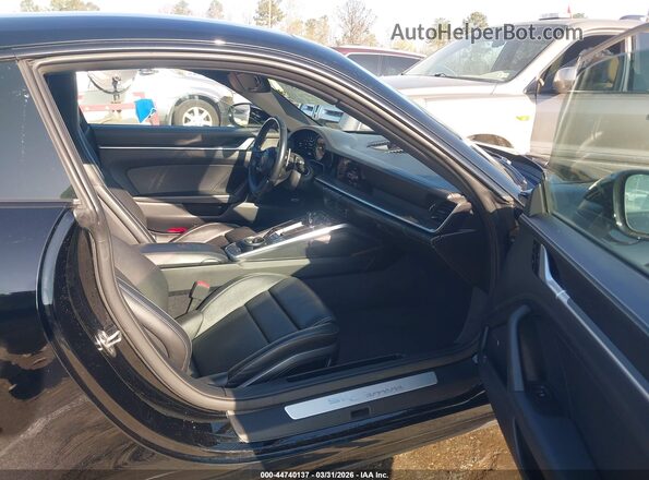 WP0AA2A98LS206217 2020 PORSCHE 911 Черный Вид салона спереди