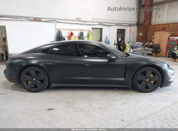 WP0AA2Y13NSA16038 2022 PORSCHE TAYCAN Black Вид задньої частини салону
