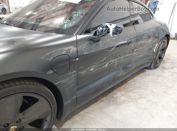 WP0AA2Y13NSA16038 2022 PORSCHE TAYCAN Black Вид спереду