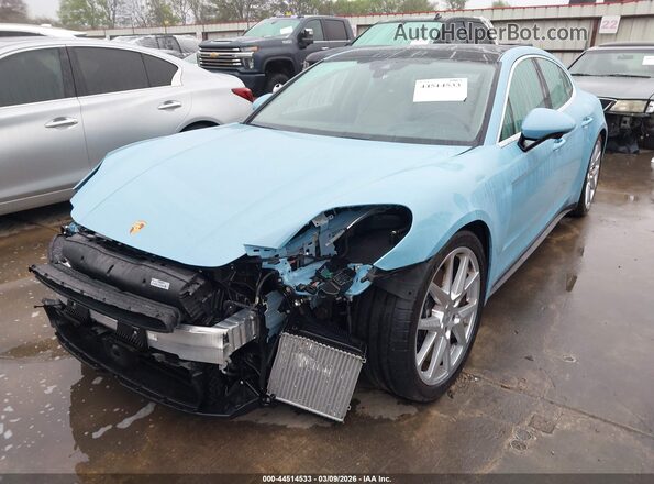 WP0AA2YA0SL009020 2025 PORSCHE PANAMERA Light Blue Vista tres cuartos delantera izquierda