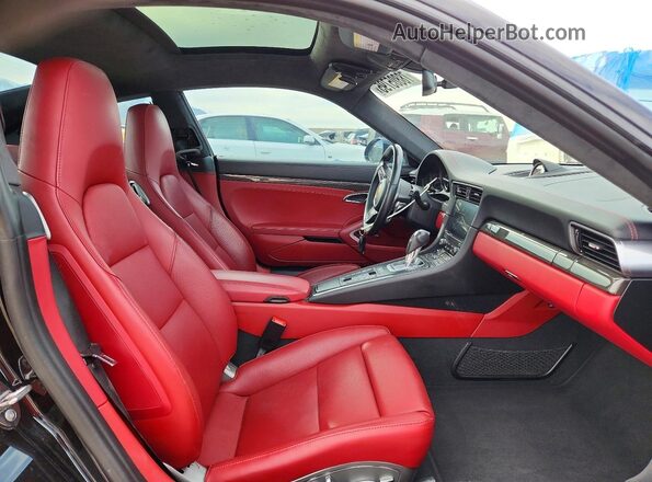 WP0AB2A90HS123725 2017 PORSCHE 911 Черный Вид задних сидений