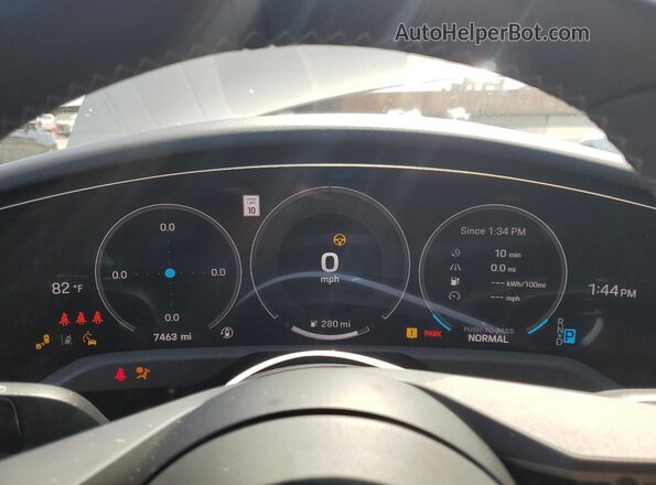 WP0AC2Y17SSA55222 2025 PORSCHE TAYCAN Серебряный Вид щитка приборов