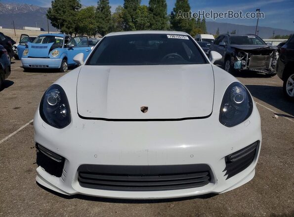 WP0AF2A79GL081275 2016 PORSCHE PANAMERA Белый Вид спереди