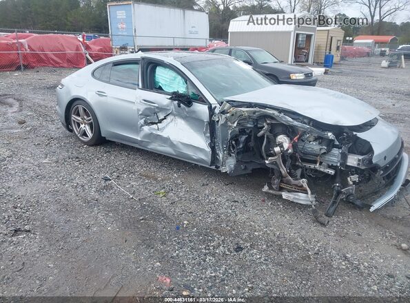 WP0AJ2A75PL101018 2023 PORSCHE PANAMERA Серебряный Передняя правая четверть