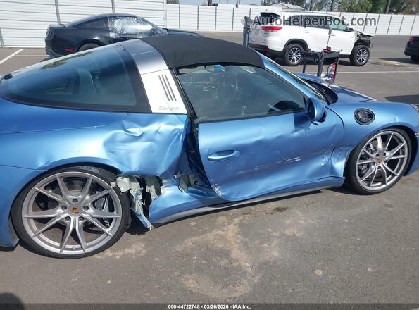 WP0BA2A92HS132224 2017 PORSCHE 911 Light Blue Вид спереди