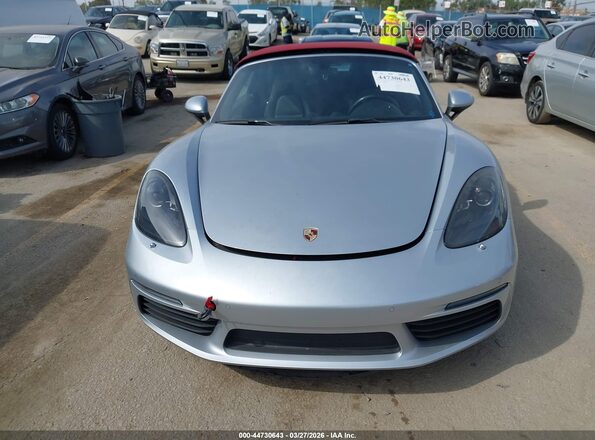 WP0CA2A80JS210792 2018 PORSCHE 718 BOXSTER Silver Vista frontal