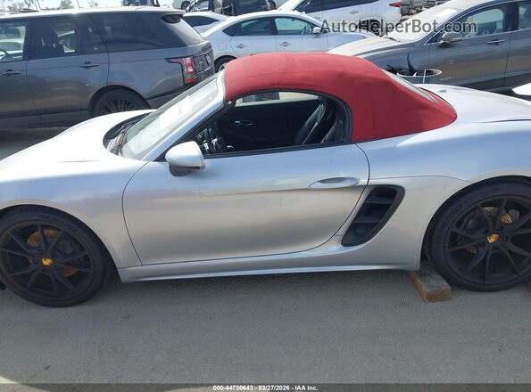 WP0CA2A80JS210792 2018 PORSCHE 718 BOXSTER Silver Vista interior de 360 grados