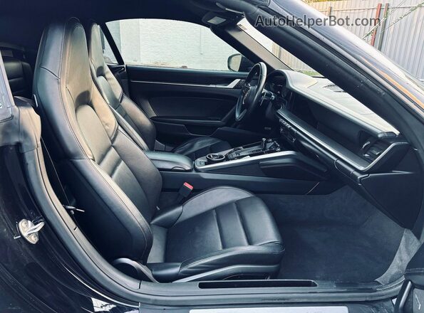 WP0CB2A93LS262748 2020 PORSCHE 911 Black Widok z tyłu