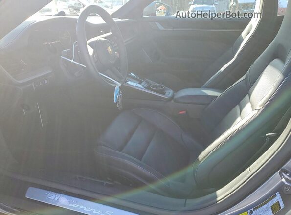 WP0CH2A94SS249293 2025 PORSCHE 911 Серый Вид салона спереди