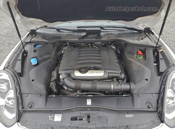 WP1AA2A25GLA04789 2016 PORSCHE CAYENNE Белый Вид подкапотного пространства