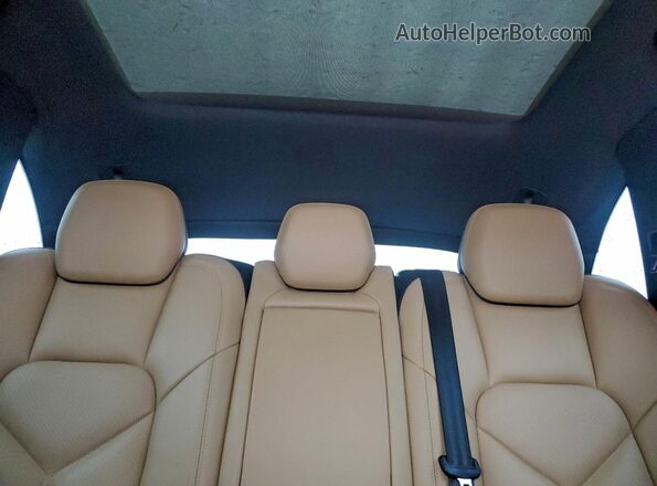 WP1AA2A25GLA04789 2016 PORSCHE CAYENNE Белый Вид задних сидений