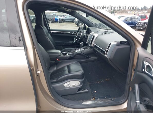 WP1AA2A25HKA89396 2017 PORSCHE CAYENNE Champagne წინა სალონის ხედი