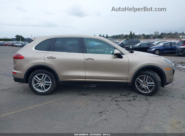WP1AA2A25HKA89396 2017 PORSCHE CAYENNE Champagne უკანა სალონის ხედი