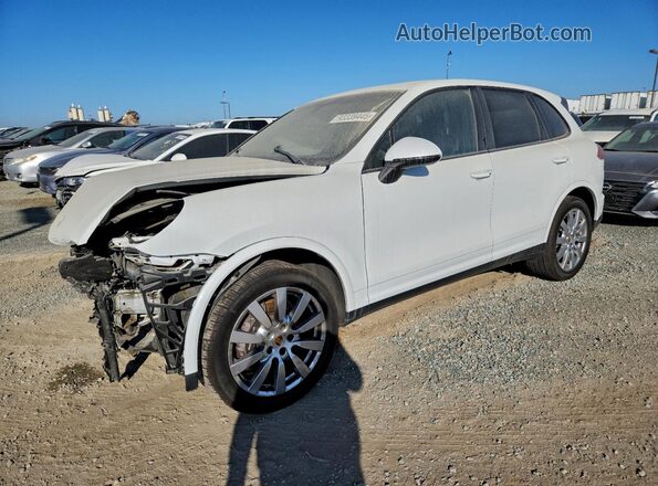 WP1AA2A26HKA91318 2017 PORSCHE CAYENNE White წინა მარცხენა ხედი სამი მეოთხედიდან