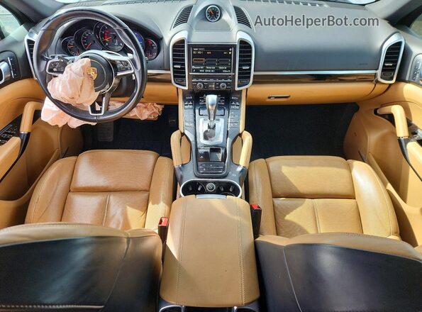 WP1AA2A27GLA00596 2016 PORSCHE CAYENNE Белый Вид панели приборов