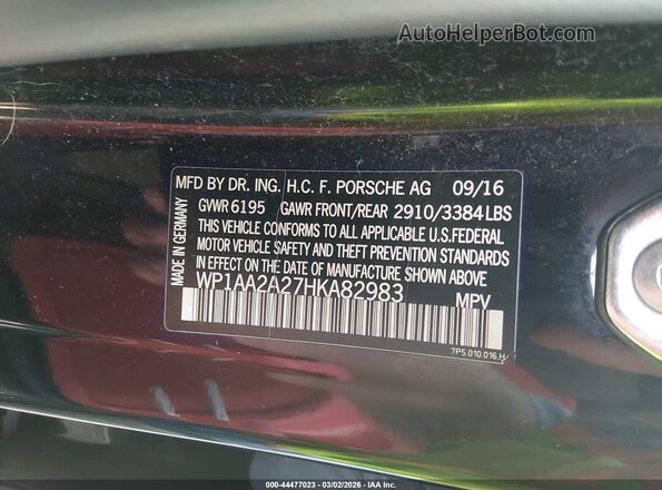 WP1AA2A27HKA82983 2017 PORSCHE CAYENNE Черный Вид подкапотного пространства