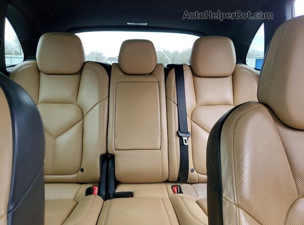 WP1AA2A28GLA05239 2016 PORSCHE CAYENNE Черный Вид задних сидений