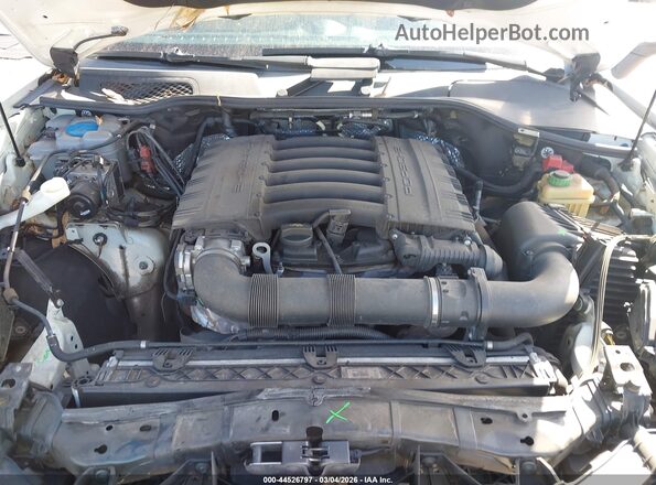WP1AA2A29JKA01679 2018 PORSCHE CAYENNE White Widok z tyłu