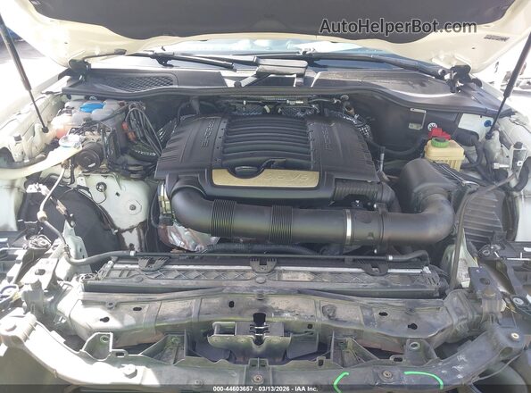 WP1AA2A2XJKA06468 2018 PORSCHE CAYENNE Белый Вид сзади