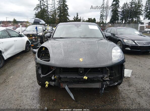 WP1AA2A50PLB21495 2023 PORSCHE MACAN Black Widok wnętrza z tyłu