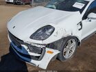 2022 Porsche Macan   White vin: WP1AA2A52NLB11368